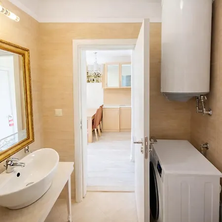 Harmony Grand 11-616 Private
